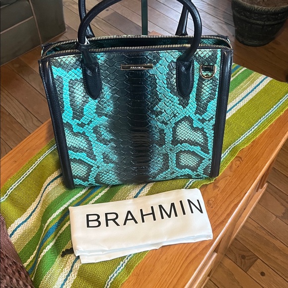 Brahmin Caroline satchel in the Blue Waterford leather finish. - Picture 5 of 5